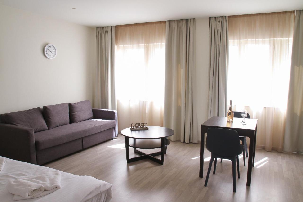 Pallados Suites Athena Bagian luar foto