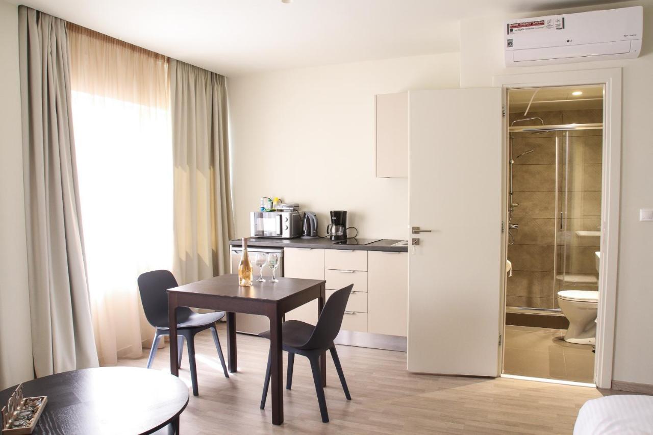 Pallados Suites Athena Bagian luar foto